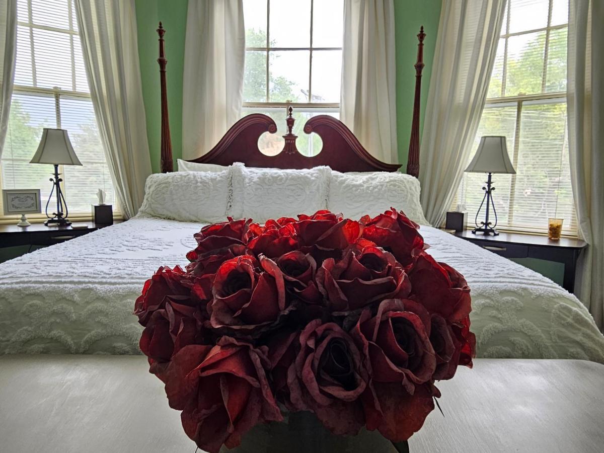 Winridge Manor Bed & Breakfast Madison Heights Eksteriør bilde